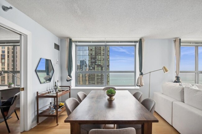 Foto del edificio - 474 N Lake Shore Dr