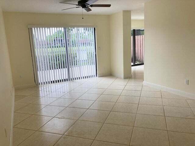Foto del edificio - 8069 Boca Rio Dr