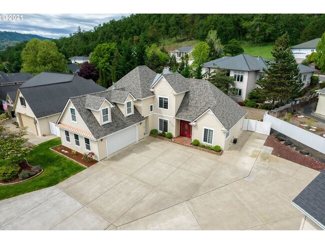 Building Photo - druc01