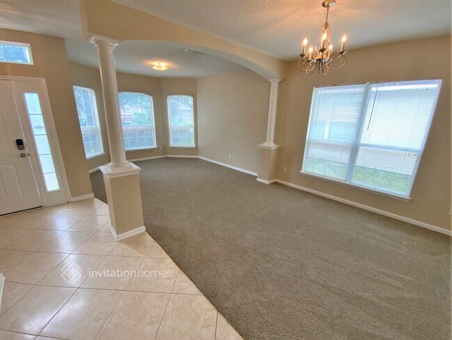 Building Photo - 14618 Falling Waters Dr