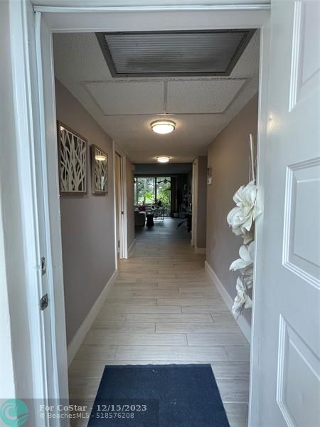 Foto del edificio - 545 Oaks Ln