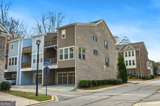 Building Photo - 1940 Discovery Park Ln