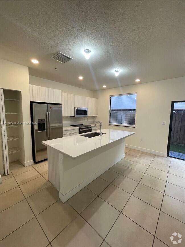 Leeward Gated Apartments for Rent Doral, FL 4 Rentals