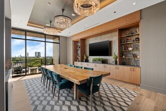 Building Photo - 2511 Willowick Rd