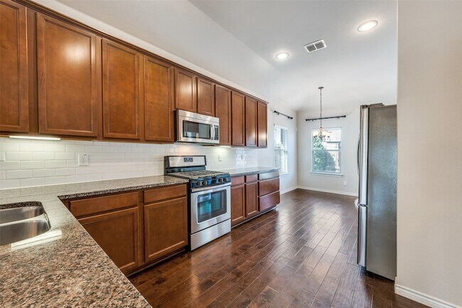 Foto del edificio - 3805 Weatherstone Dr