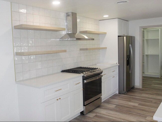 Foto del edificio - 10724 Major Ave