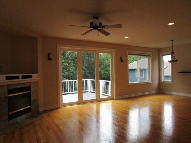 Building Photo - 3604 Cedar Glen Way