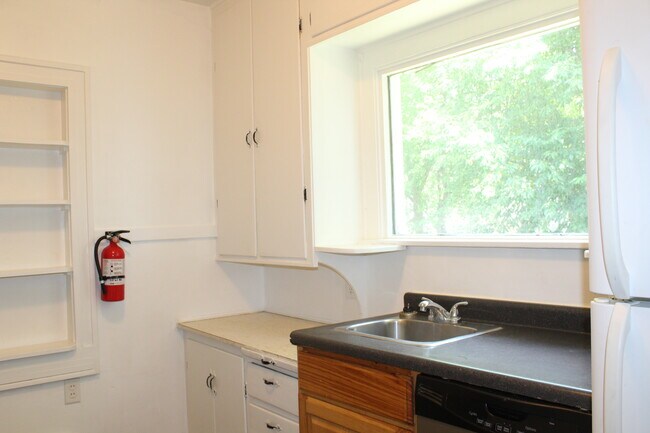 Foto del edificio - 3419 W Michigan Ave