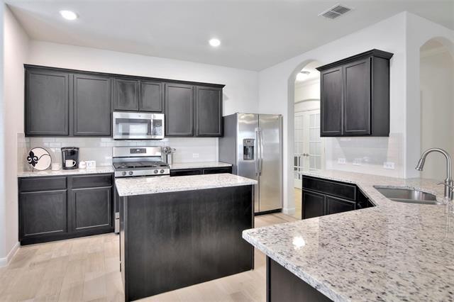 Building Photo - 1317 Cres View Dr