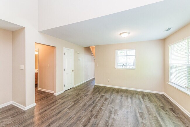 Foto del edificio - 3952 Tyler Bluff Ln