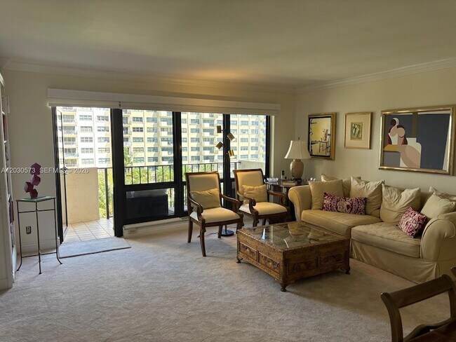 Foto del edificio - 4900 N Ocean Blvd