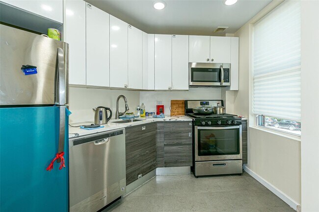 Foto del edificio - 55 S Middle Neck Rd