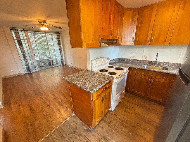 Building Photo - Sec 8 Accepted! 2 Bed, 1 Bath Ground Floor...