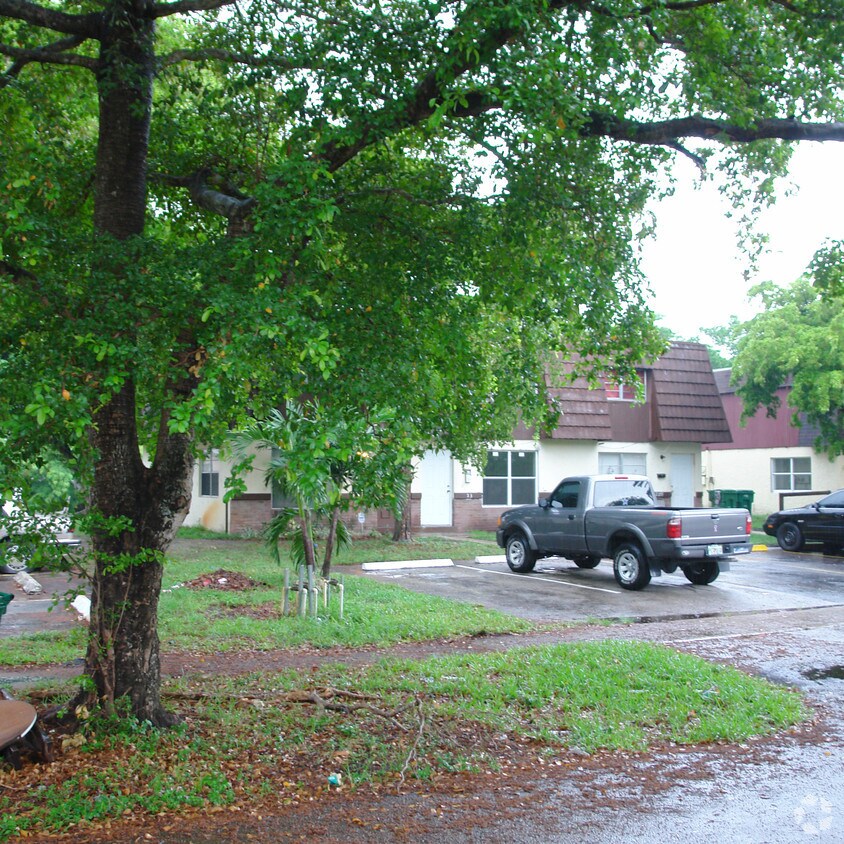 Building Photo - 2251 NW 59th Way
