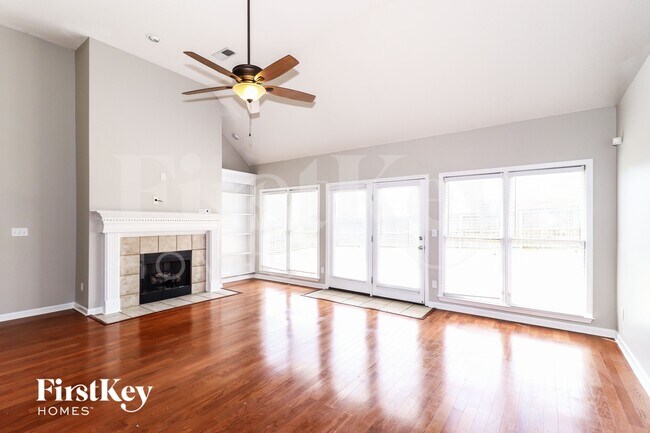 Foto del edificio - 1071 Mossy Knoll Dr