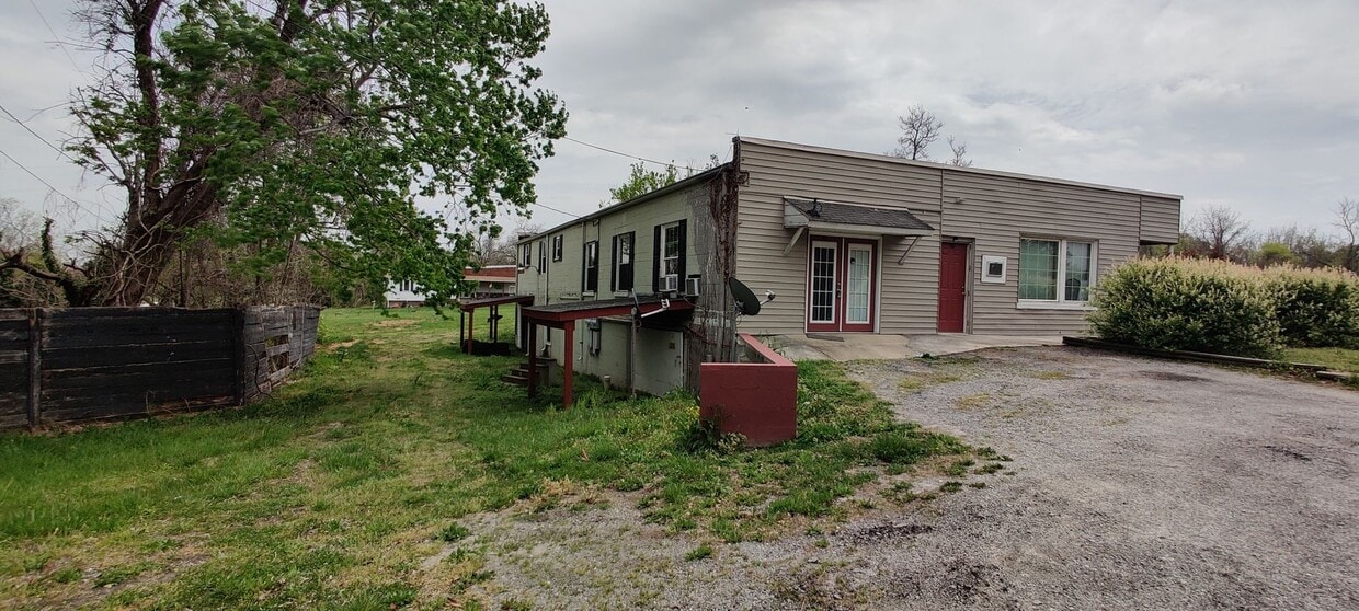 91 Prospect Rd Unit 1, Prospect, VA 23960 Room for Rent in Prospect