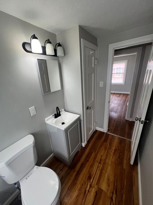 Foto del edificio - 525 E 222nd St