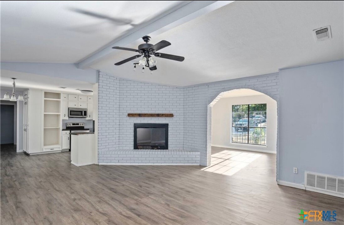 Foto principal - 1708 S Ann Blvd