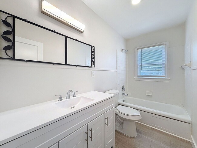 Foto del edificio - 3800 Dartmouth Ave N