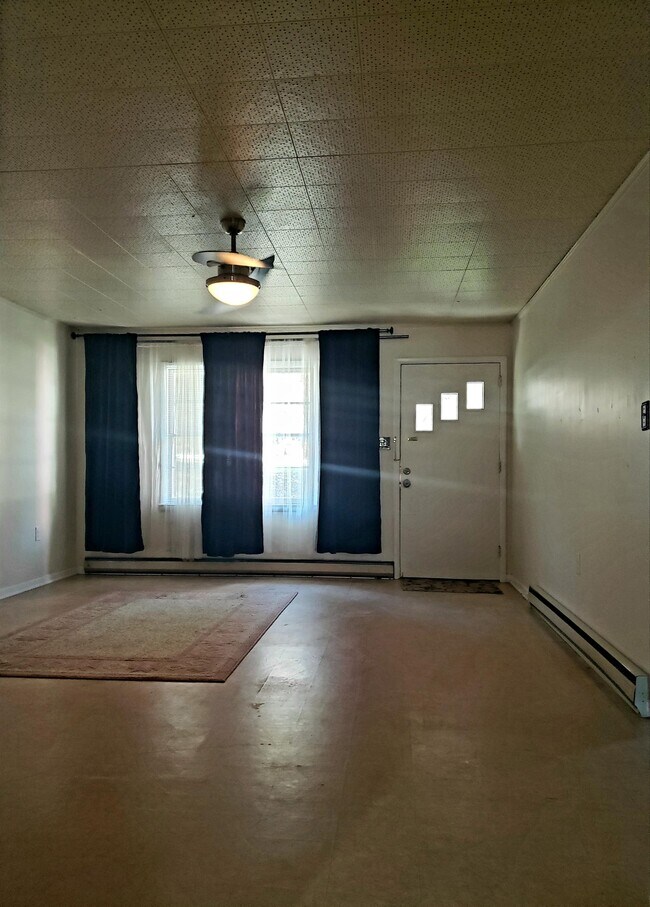 Foto del edificio - 834 Cope Creek Rd