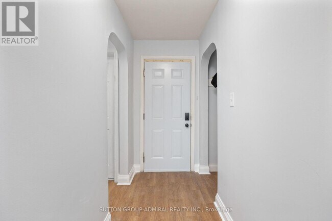 Photo du bâtiment - 227 Regent St