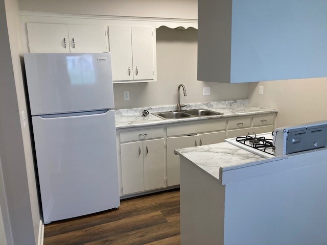 Foto principal - 2142 Belmont Ln