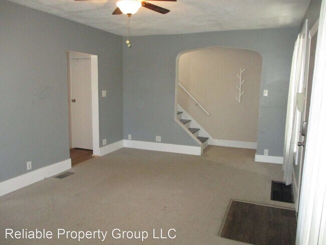 Building Photo - 4 br, 1.5 bath House - 2021 Electric Ave