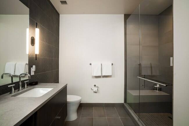 Foto del edificio - 4 Boathouse Way