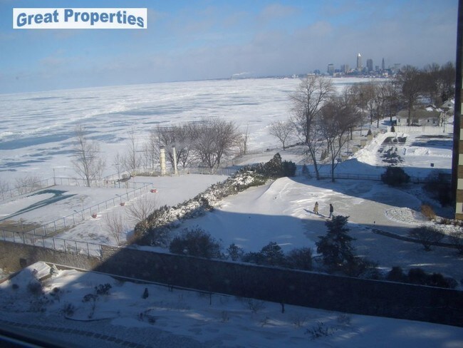 Foto del edificio - 11820 Edgewater Dr