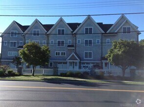 Building Photo - 467 New Haven Ave