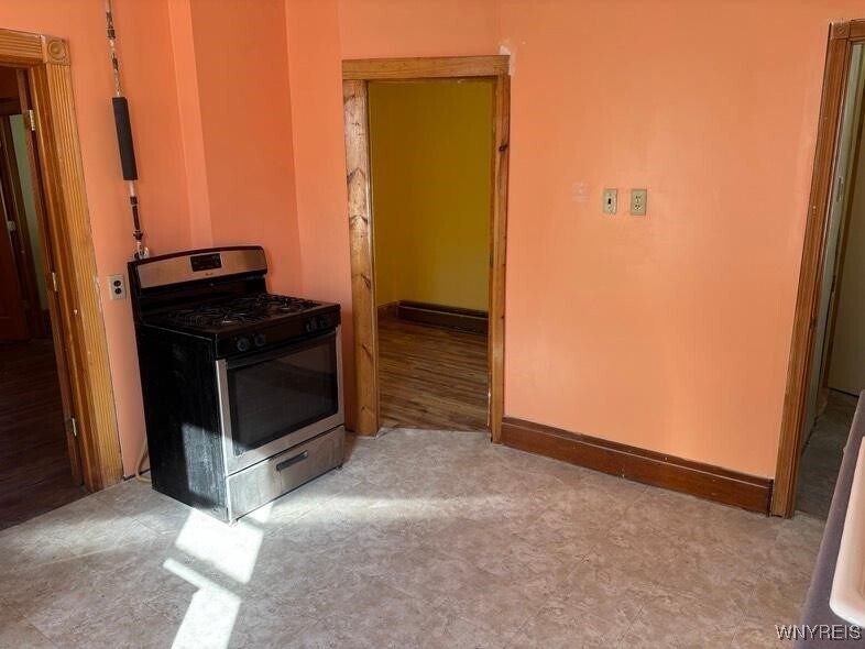 Foto del edificio - 9 Roland Ave