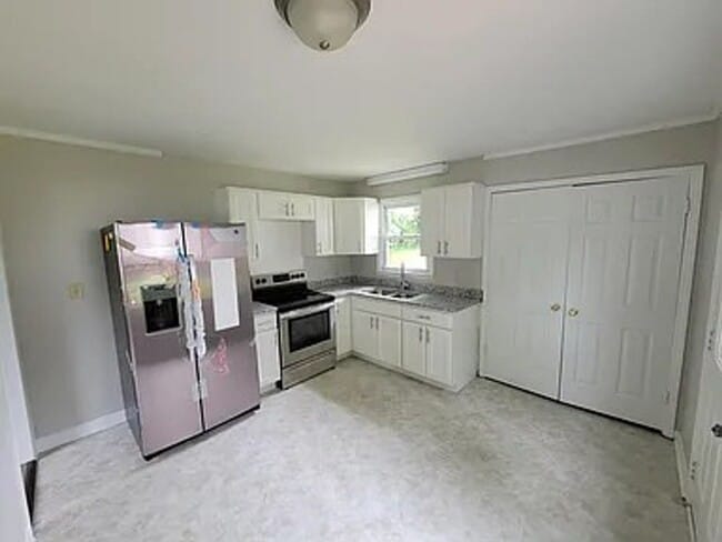 Building Photo - Now Available – Beautifully Remodeled 3BR Home Near Downtown Winston-Salem