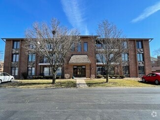 Front - 15349 West Ave