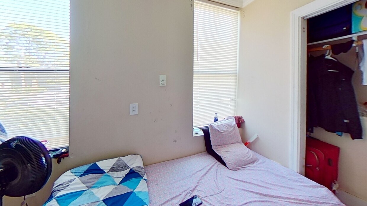 Building Photo - 29 Division St