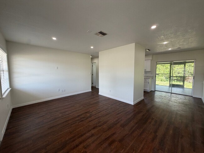 Building Photo - 4454 Whitetail Ln