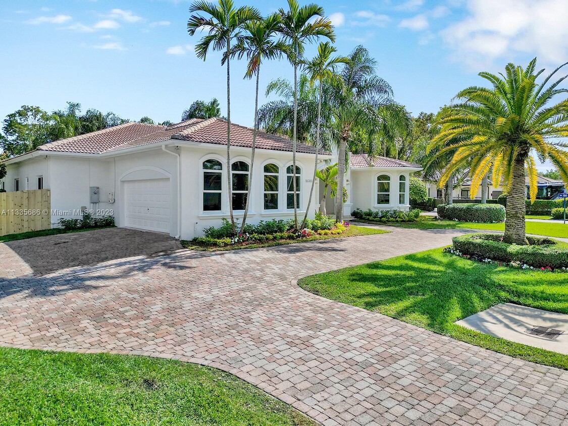 Primary Photo - 16365 SW 87th Pl
