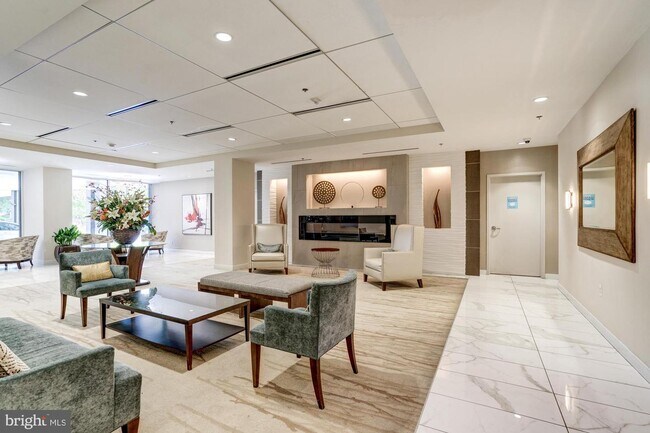 Foto del edificio - 5101 River Rd