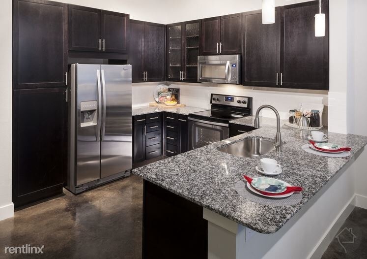Foto principal - 4234 Maple Ave