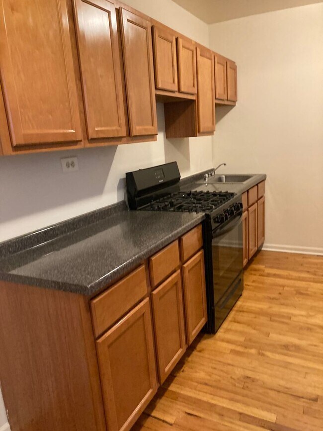 Foto del edificio - 4844 W Wrightwood Ave