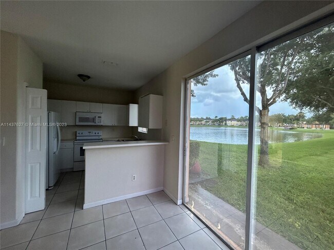 Foto del edificio - 2702 SE 15th Pl