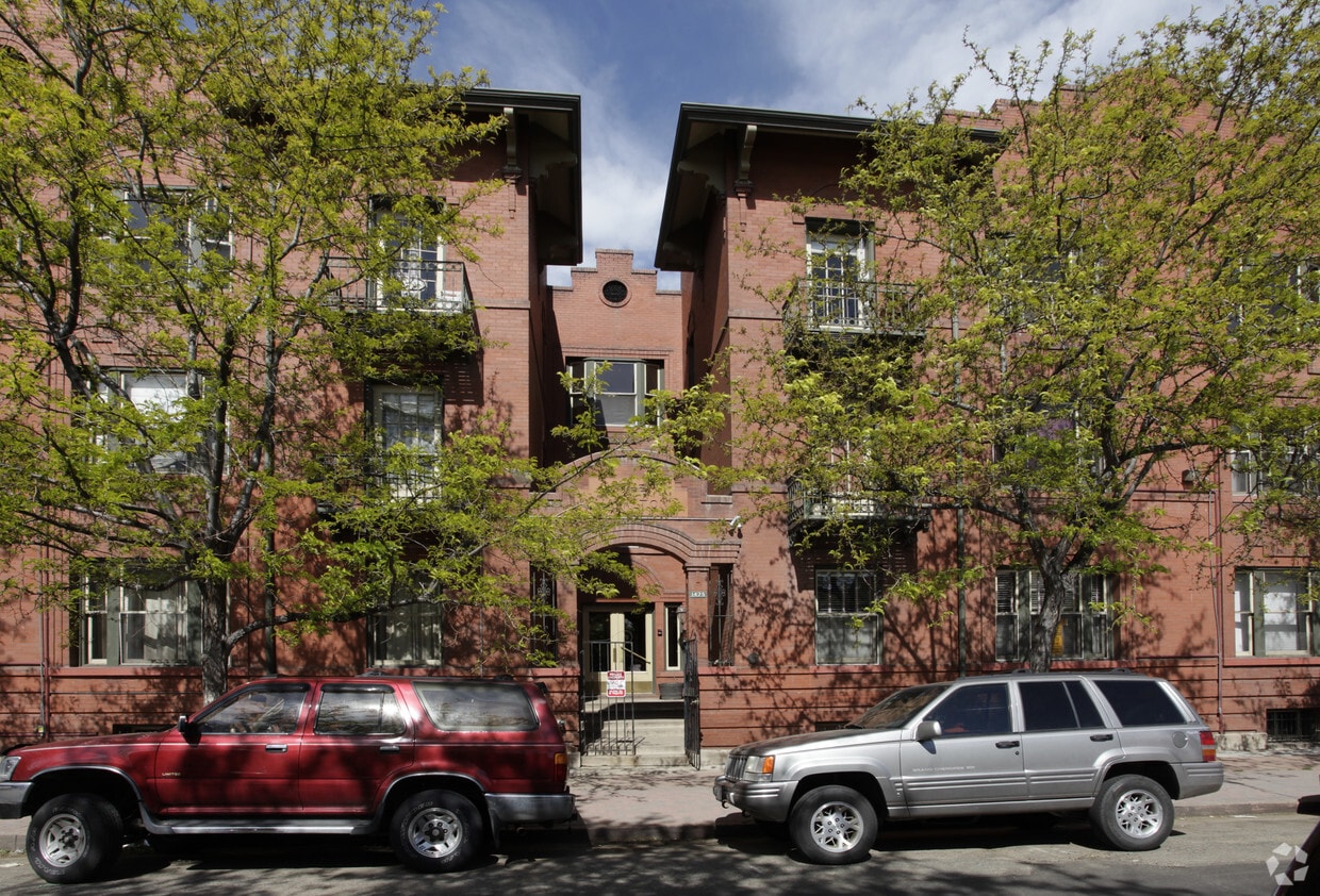 Building Photo - Hamilton Condominiums
