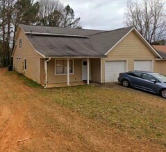 Building Photo - 3606 Janna Ln SW