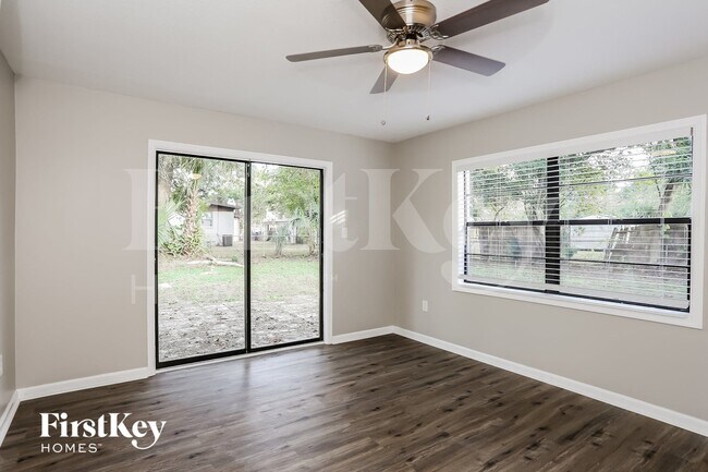 Foto del edificio - 2853 Oakcove Ln
