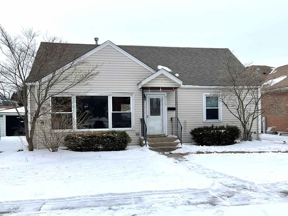 Primary Photo - 9112 S 53rd Ct