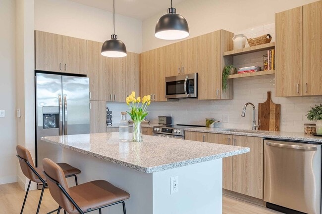 Building Photo - Alexan Peabody