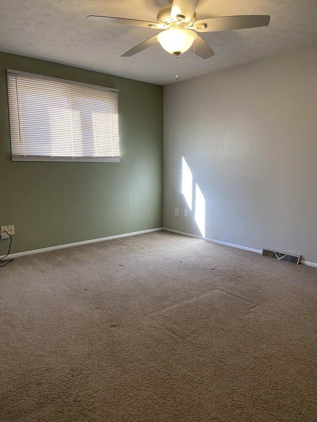 Bedroom - 2471 E Turkeyfoot Lake Rd