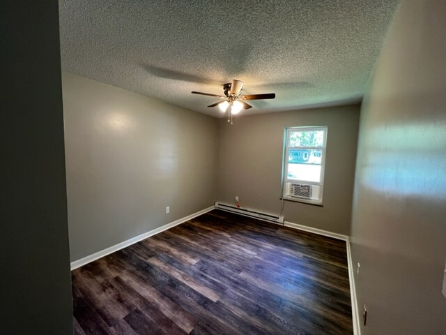 Foto del edificio - 5729 Hilltop Way