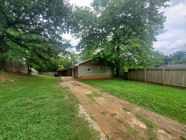 3 Bedroom 2 Bath House - 3 Bedroom 2 Bath House