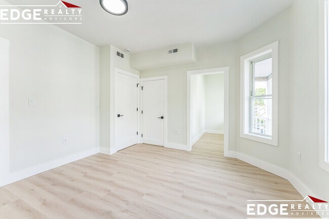 Foto del edificio - 36 Brackett St