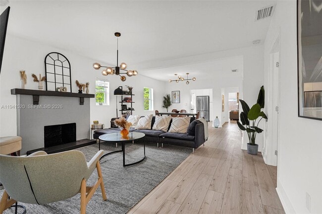 Foto del edificio - 37 NW 47th St